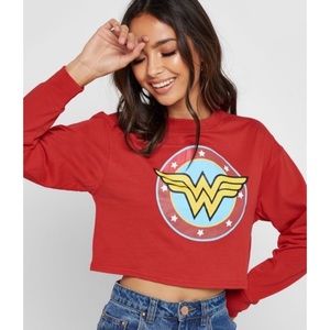Forever 21 Wonder Woman Long Sleeved Crop Top